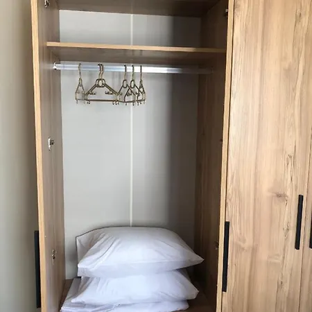 Pinna Guest house *